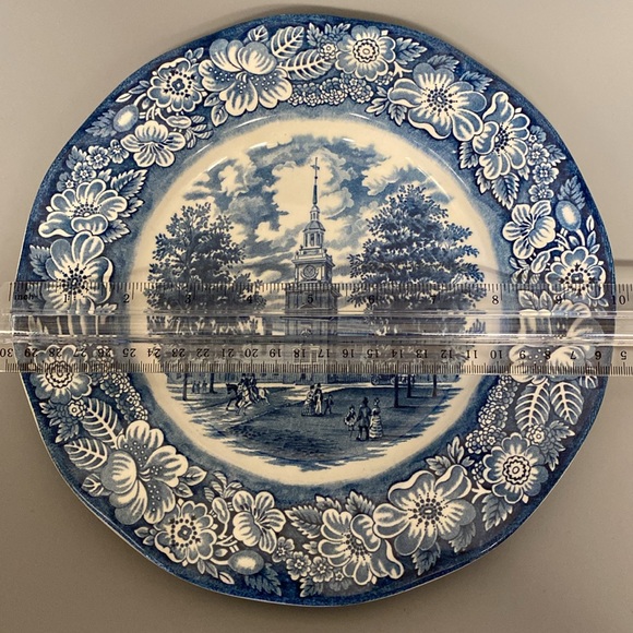Stafforshire Liberty blue independence hall plate - Picture 3 of 5